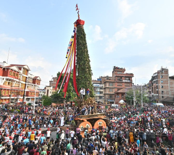 रातो मच्छिन्द्रनाथको रथ तानियो (फोटोफिचर) 